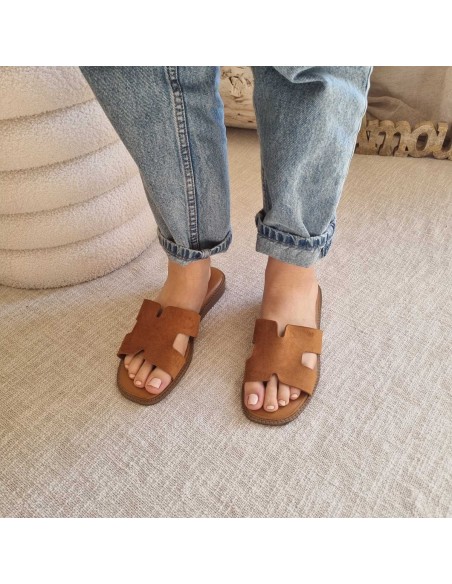 Mules Plates Suédées - Chaussures Femme Tendance - Confort et Elégance au quotidien