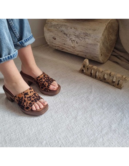 Mules à talon bloc en bois léopard - Confort & Style Boho Chic Tendance