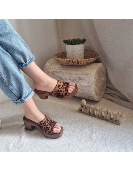 Mules à talon bloc en bois léopard - Confort & Style Boho Chic Tendance
