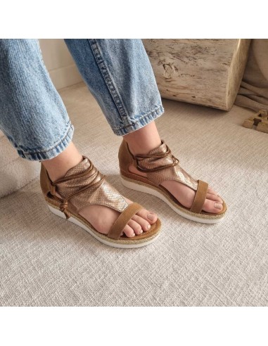 Sandales compensées Femme - Look Glamour et Moderne - Effet reptile irisé