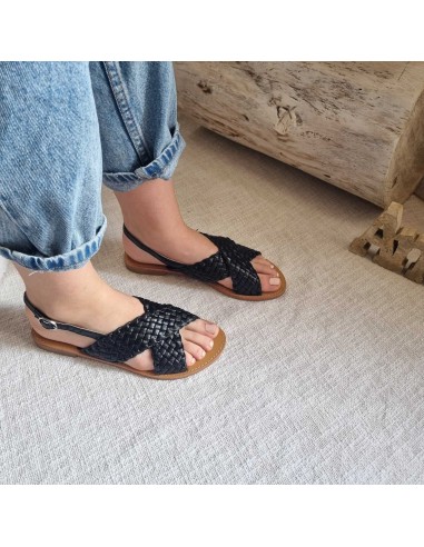Sandales Plates - Brides Croisées Tressées -  Style Estival Féminin