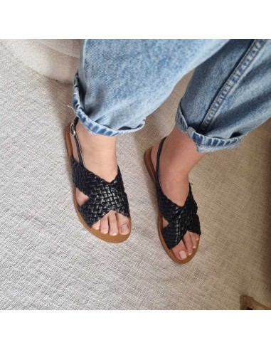 Sandales Plates - Brides Croisées Tressées -  Style Estival Féminin