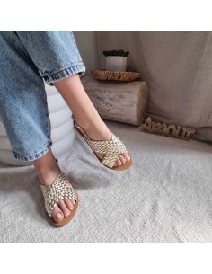 Sandales Plates - Brides Croisées Tressées -  Style Estival Féminin