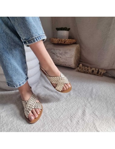 Sandales Plates - Brides Croisées Tressées -  Style Estival Féminin