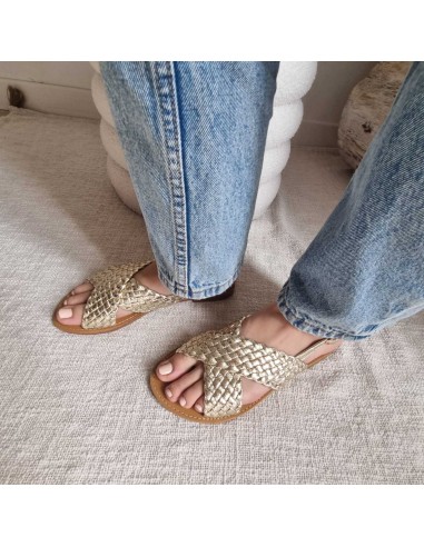 Sandales Plates - Brides Croisées Tressées -  Style Estival Féminin