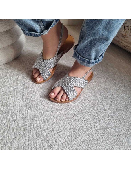 Sandales Plates - Brides Croisées Tressées -  Style Estival Féminin