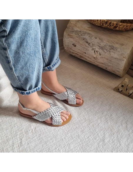 Sandales Plates - Brides Croisées Tressées -  Style Estival Féminin