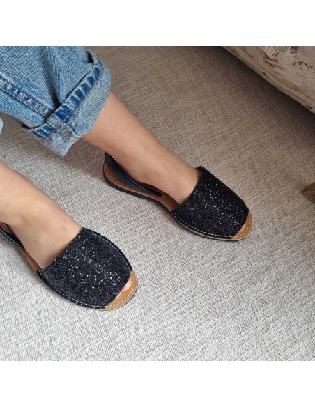 Sandales Plates Minorquine Pailletées noires pour Femme - Qui Font Briller Votre Eté