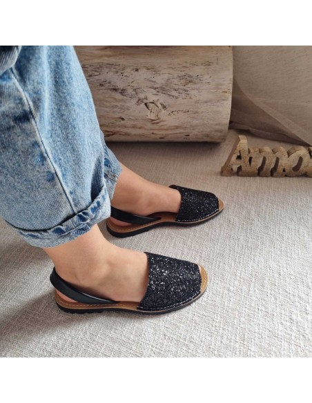 Sandales Plates Minorquine Pailletées noires pour Femme - Qui Font Briller Votre Eté