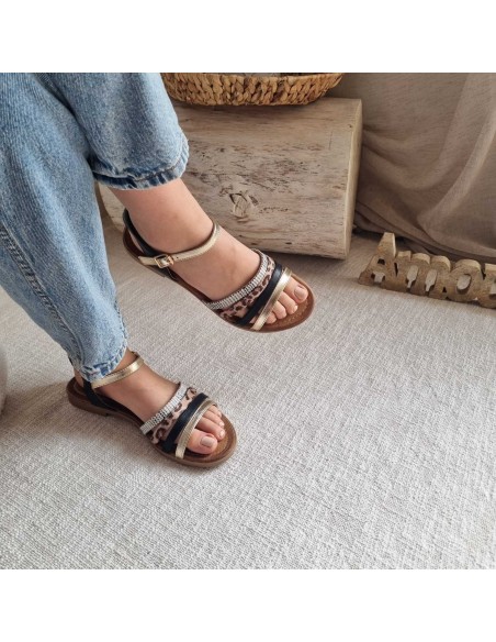 Sandales Plates Multi Brides Femmes - Tendances Eté 2026