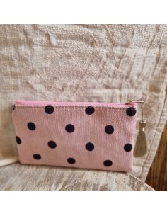 Pochette rose à pois "Mon Petit Bazar", compacte, pratique et ultra stylée pour vos indispensables à portée de main. 2