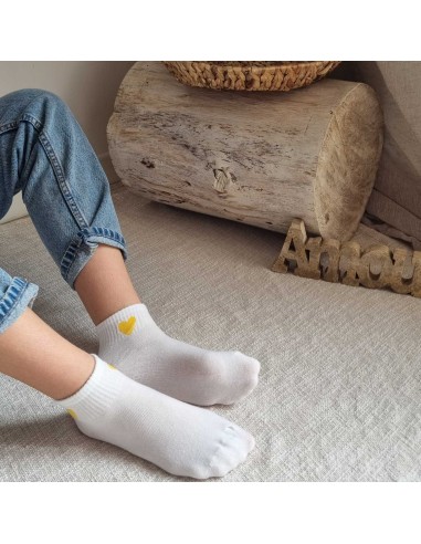 Mi-chaussettes blanches cœur jaune 💛 TARA