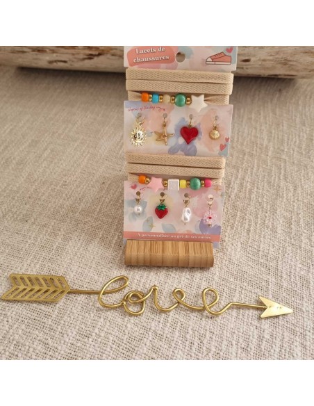 Lacets à Breloques Tendance - Personnaliser vos Chaussures avec Style