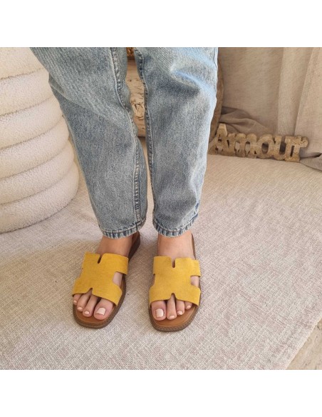 Mules Plates Suédées - Chaussures Femme Tendance - Confort et Elégance au quotidien