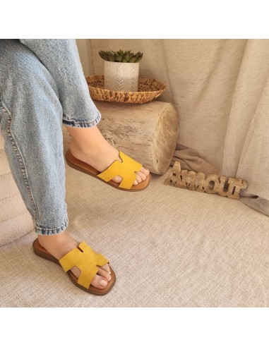 Mules Plates Suédées - Chaussures Femme Tendance - Confort et Elégance au quotidien